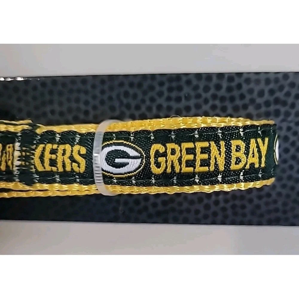 Green Bay Packers Dog Leash Size Medium by Pets First NFL Pet Walk Nylon